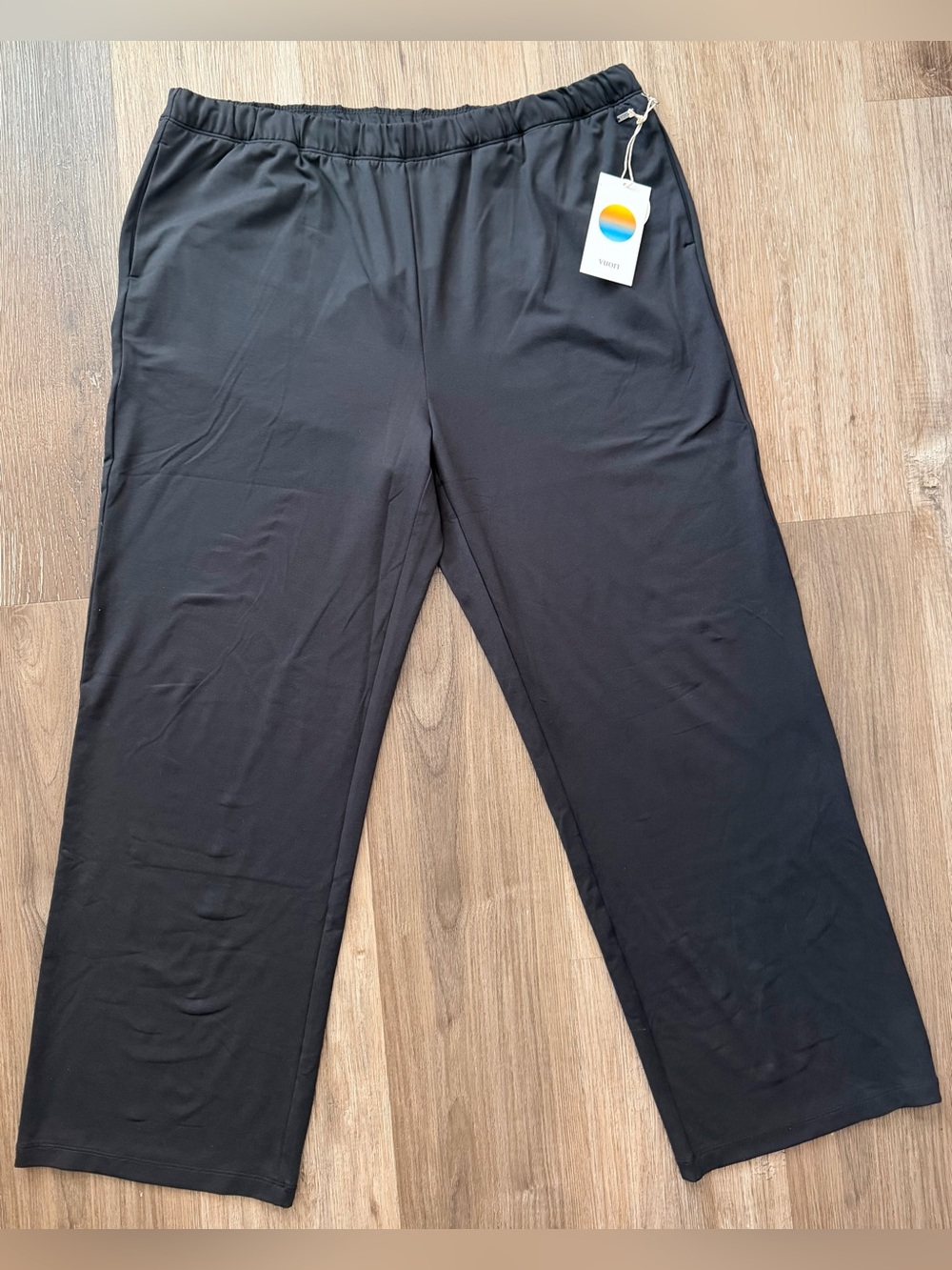 VUORI Halo Modern Straight Leg Pant SHORT  Women's Size XL  Black VW4313-S NWT